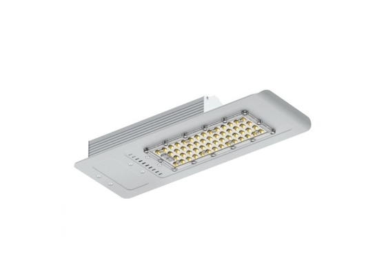 7000Kポーランド人によって取付けられる街灯90ワットのEpistar SMD3030の破片の通関サービス