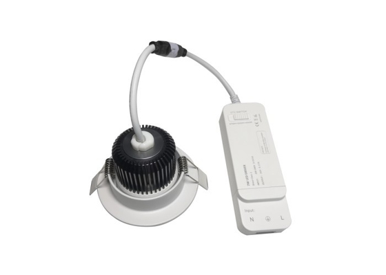 DimmableスマートなLED Downlights 8ワットAC 200-240V CCT防眩2700-6000K