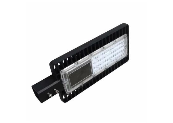 San'an 3030 LEDの破片の屋外の街灯の据え付け品IP65アルミニウム50W CRI80 5000K