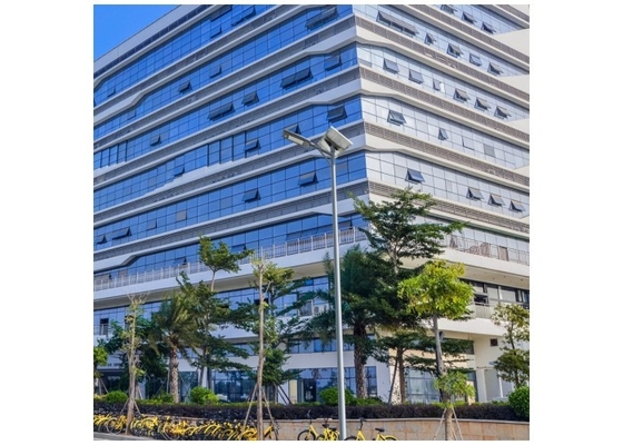反腐食の太陽エネルギーの街灯5500K IP65 40Wの携帯電話APP制御